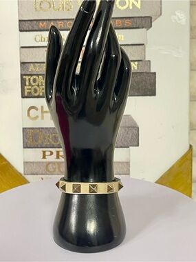 Valentino Garavani Rockstud Leather Bracelet